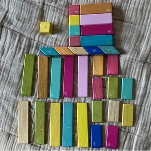 Tegu | 37 Wooden Magnetic Blocks